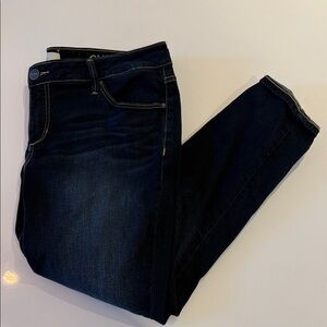 Elegant Midnight Blue Women's Skinny Jeans